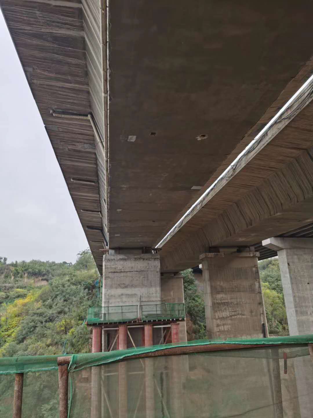 溧水桥梁加固前制定可行设计方案图并用对施工方法